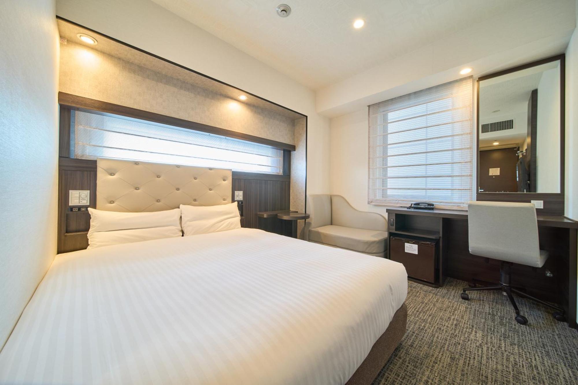 Via Inn Umeda Осака Экстерьер фото